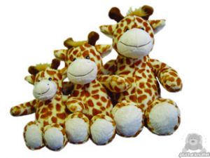 Zittende soft-pluche giraffe beide van 15 CM.